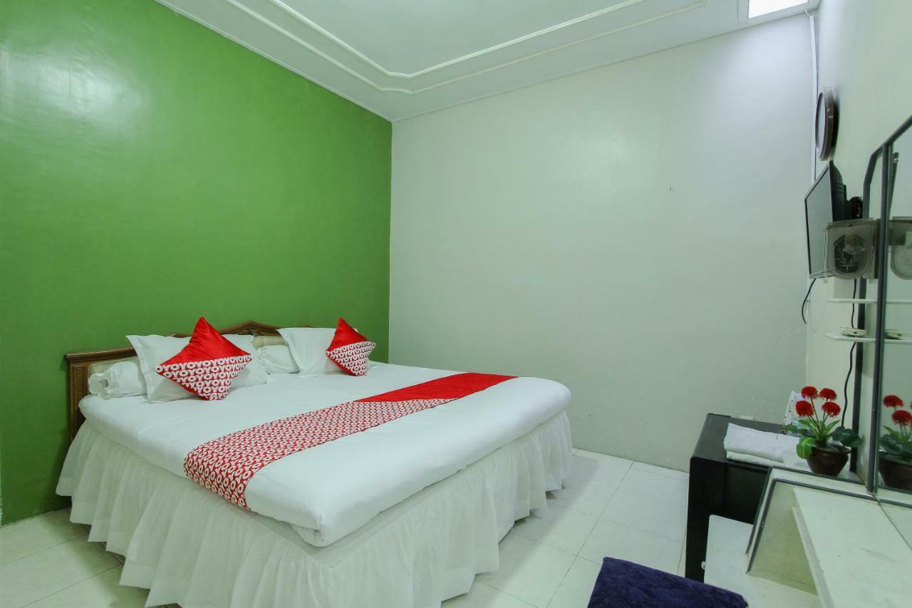Oyo 1361 Singosari Family Residence Banyuwangi  Εξωτερικό φωτογραφία