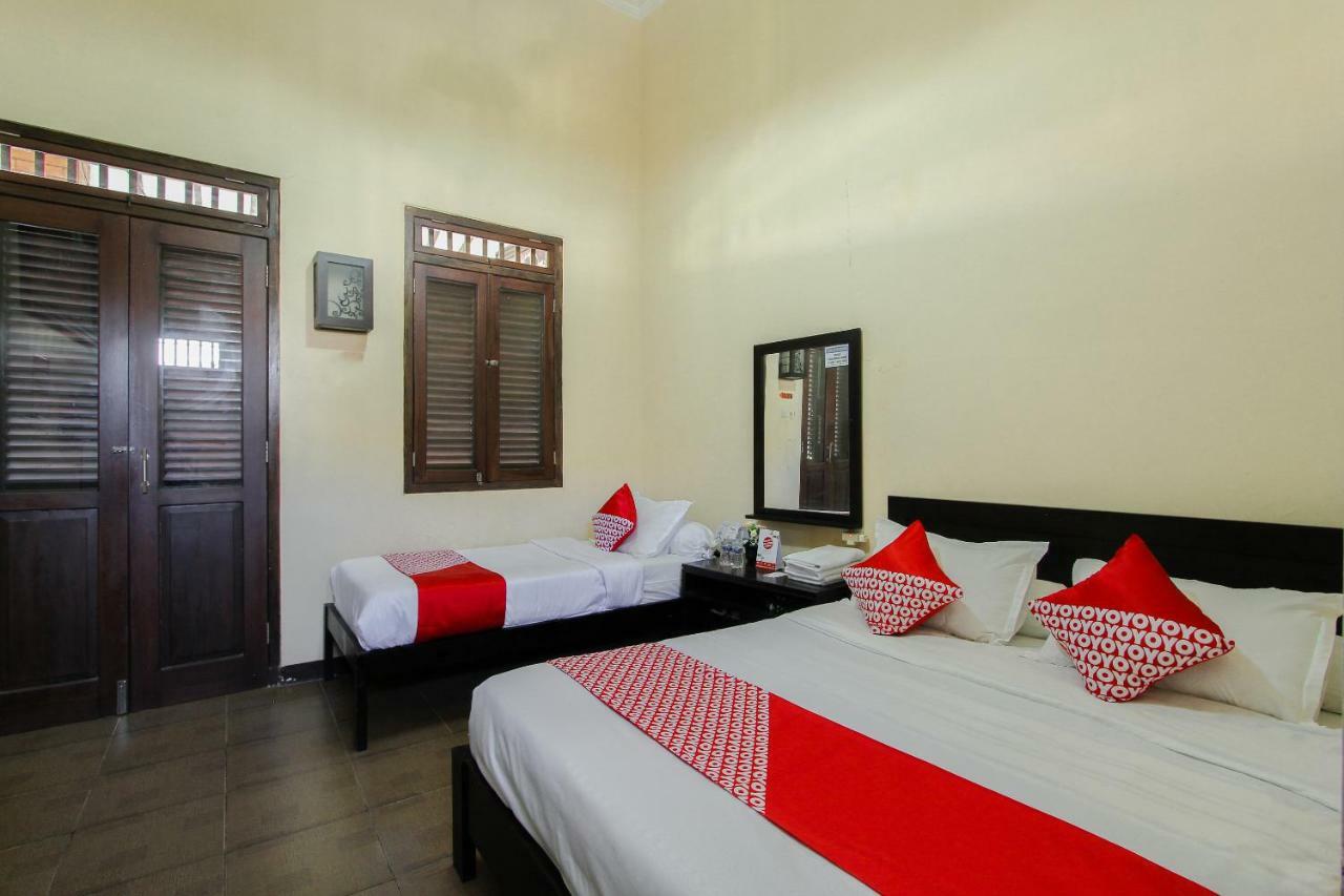 Oyo 1361 Singosari Family Residence Banyuwangi  Εξωτερικό φωτογραφία