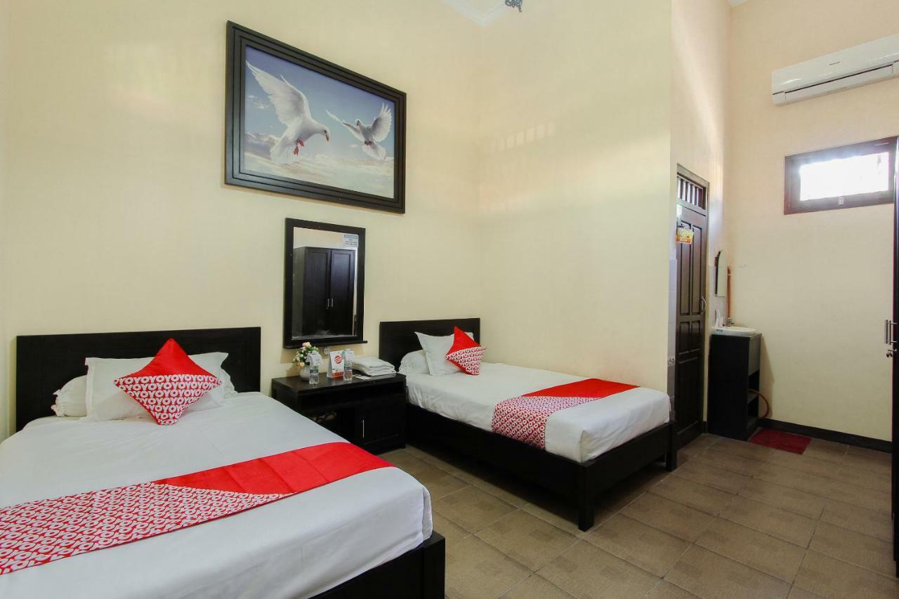 Oyo 1361 Singosari Family Residence Banyuwangi  Εξωτερικό φωτογραφία