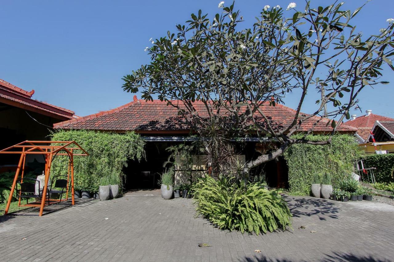 Oyo 1361 Singosari Family Residence Banyuwangi  Εξωτερικό φωτογραφία